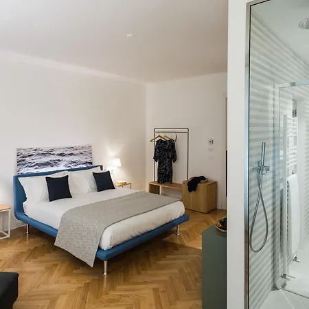 בית הארחה Viandantehome, Luxury טריאסטה