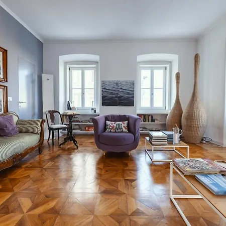 Viandantehome, Luxury בית הארחה טריאסטה